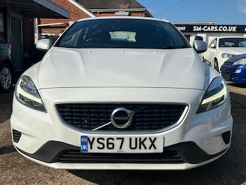 Used Volvo V40 2017 for sale - 78429855: Photo