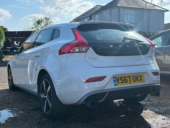 Used Volvo V40 2017 for sale - 78429855: Photo