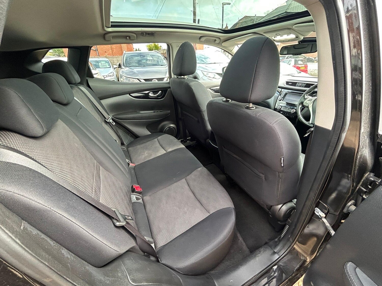 Used Nissan Qashqai for sale - 77908489: Photo 27