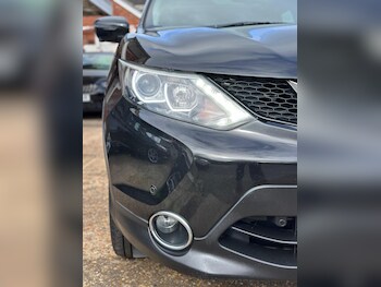 Used Nissan Qashqai 2015 for sale - 77908489: Photo