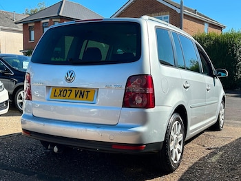 Used Volkswagen Touran 2007 for sale - 79496950: Photo
