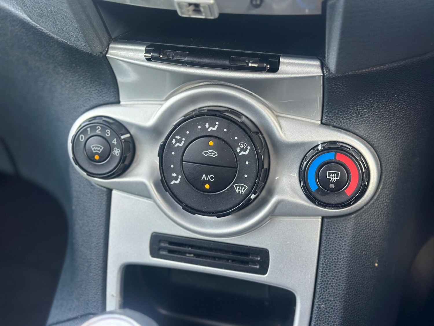 Used Ford Fiesta 2009 for sale - 77411823: Photo 17