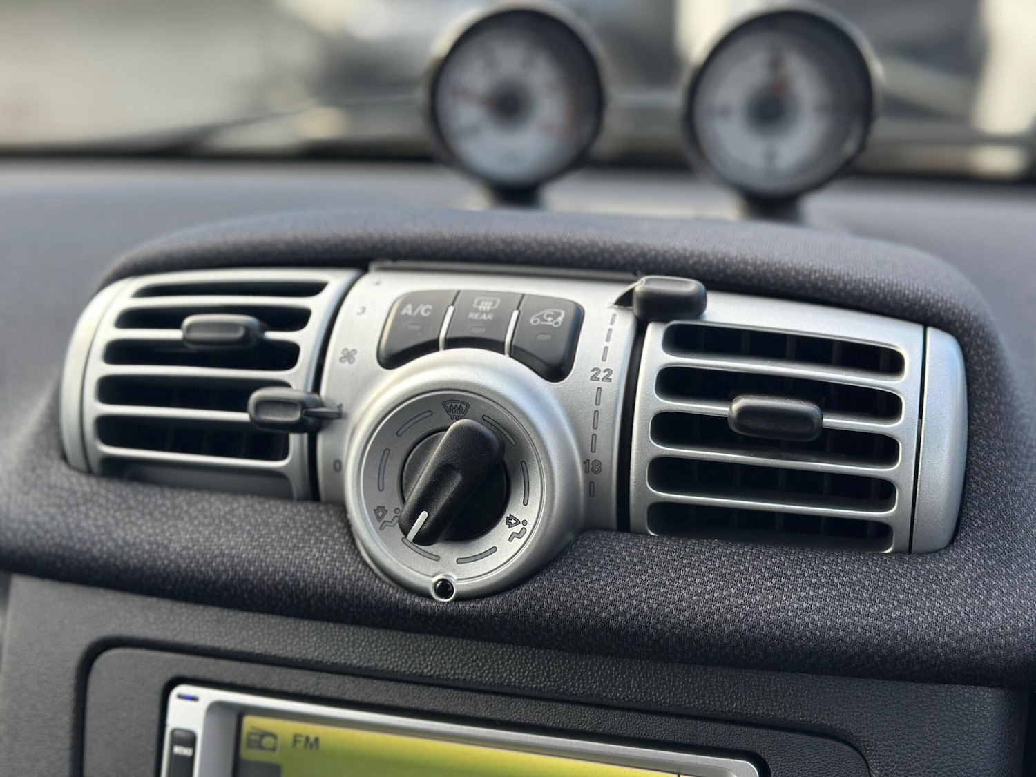 Used smart fortwo 2013 for sale - 76945967: Photo 18