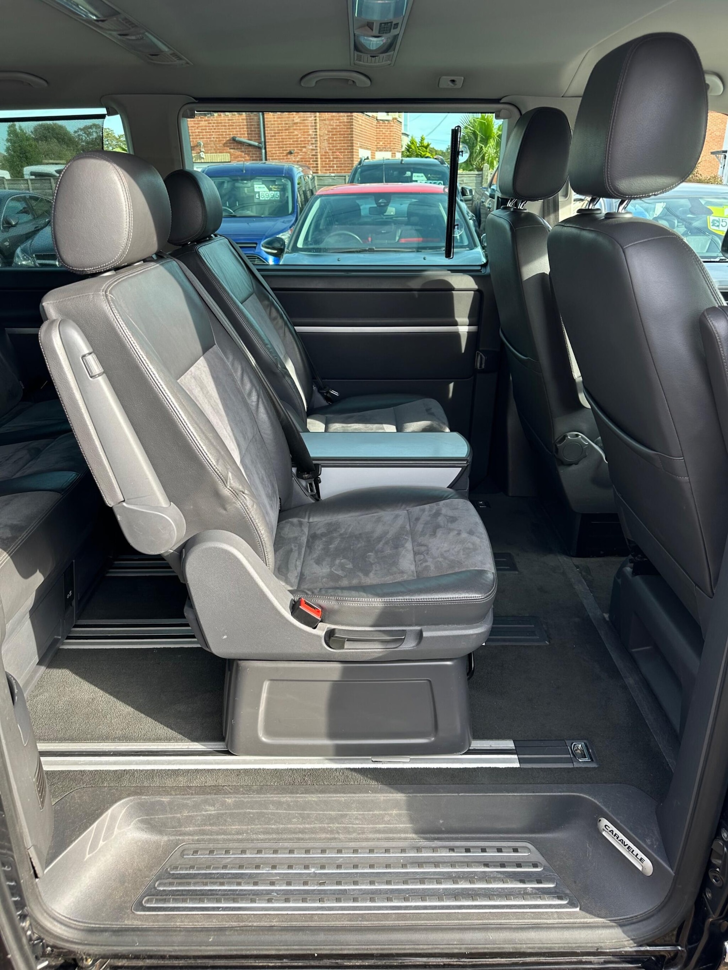 Used Volkswagen Caravelle 2014 for sale - 76945976: Photo 27