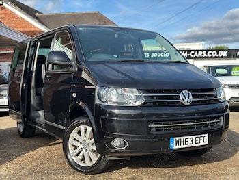 Used Volkswagen Caravelle 2014 for sale - 76945976: Photo