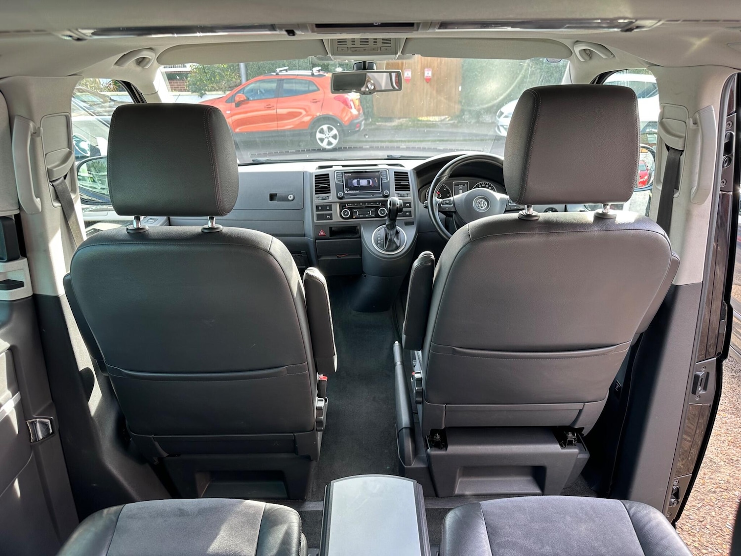 Used Volkswagen Caravelle 2014 for sale - 76945976: Photo 34