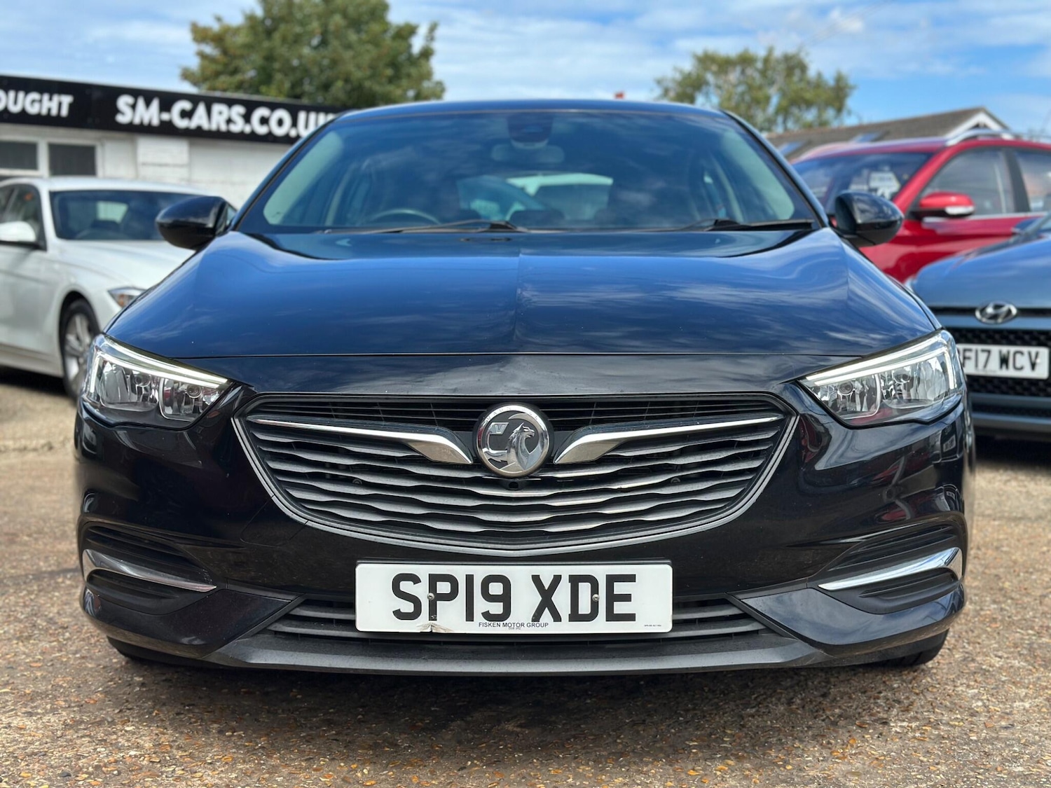 Used Vauxhall Insignia 2019 for sale - 78047252: Photo 2