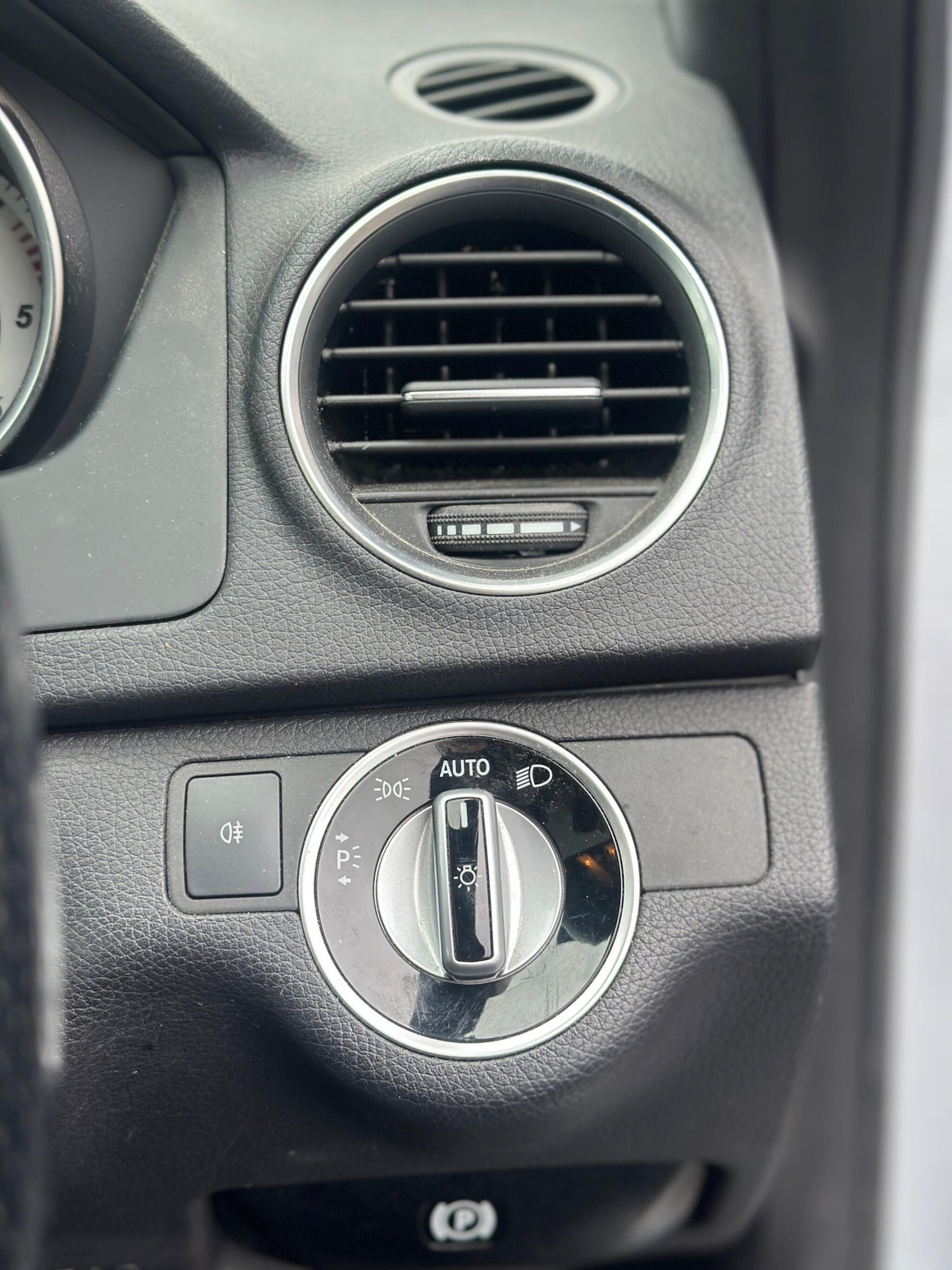 Used Mercedes-Benz C Class 2019 for sale - 76976446: Photo 16