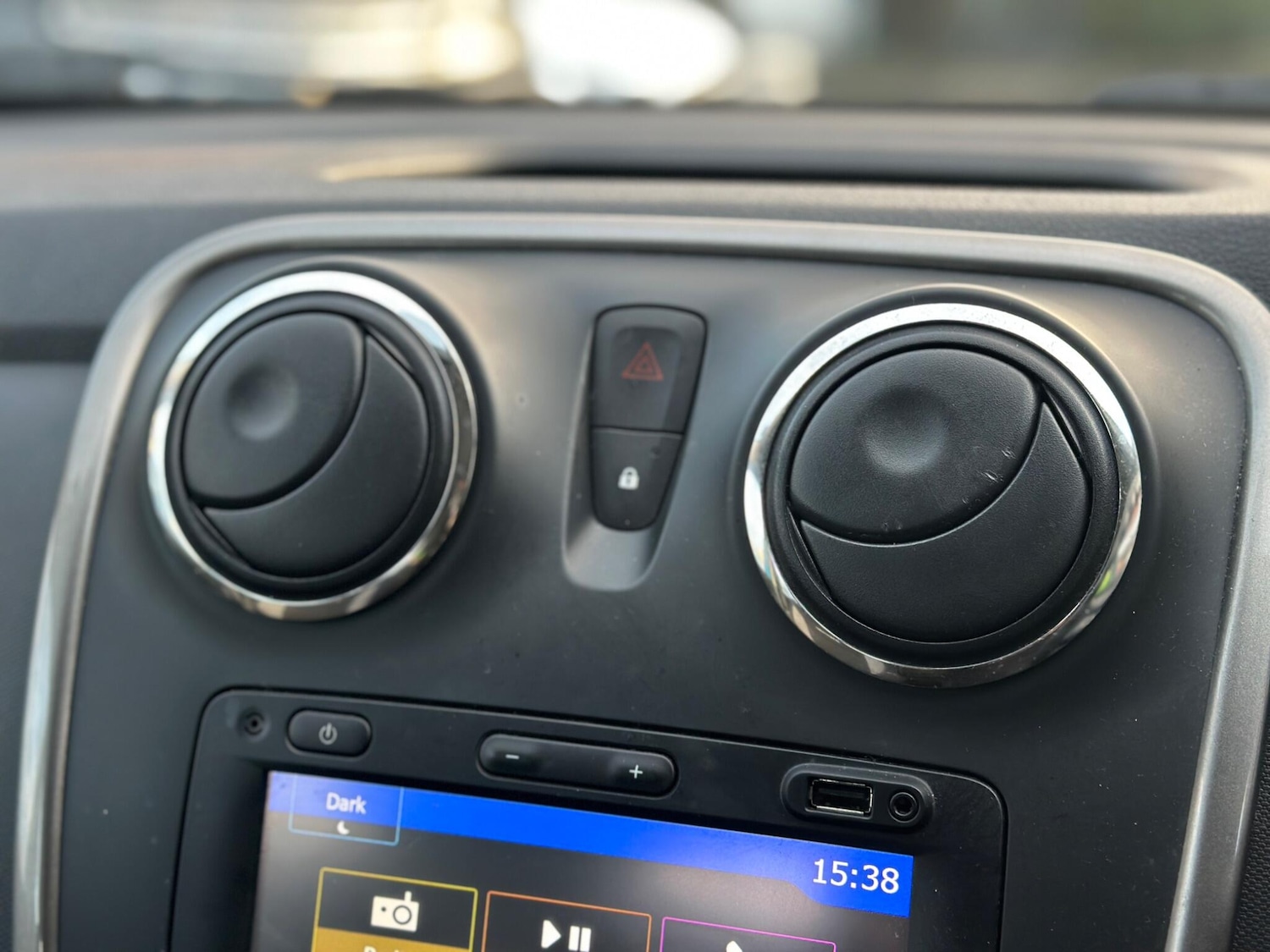 Used Dacia Sandero Stepway 2016 for sale - 76945973: Photo 13