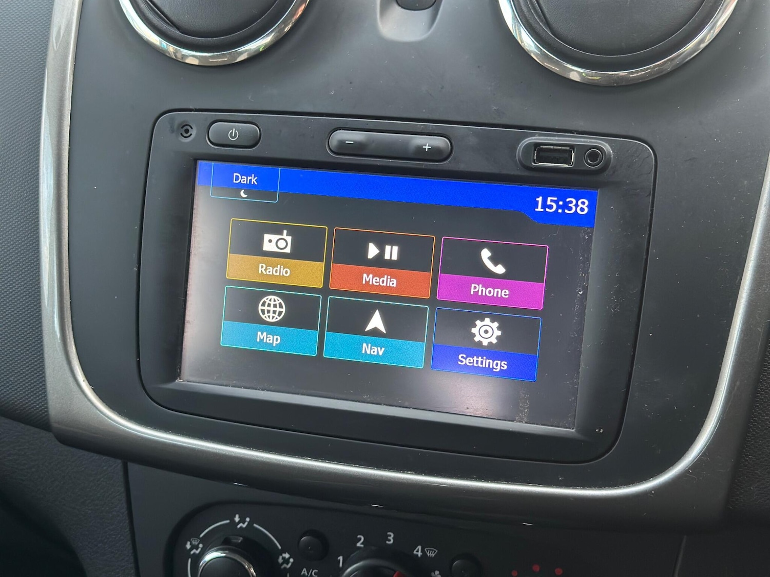 Used Dacia Sandero Stepway 2016 for sale - 76945973: Photo 14