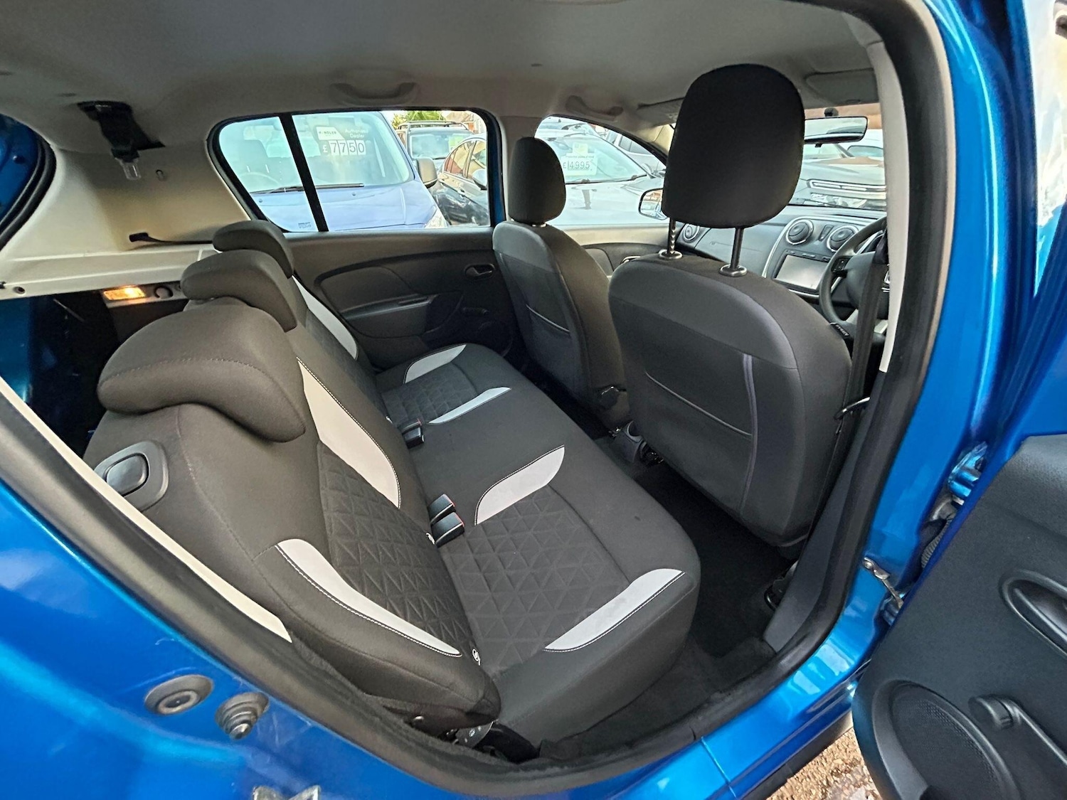 Used Dacia Sandero Stepway 2016 for sale - 76945973: Photo 22