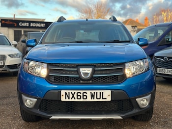 Used Dacia Sandero Stepway 2016 for sale - 76945973: Photo