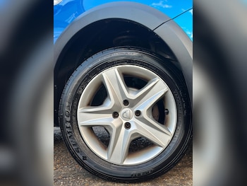 Used Dacia Sandero Stepway 2016 for sale - 76945973: Photo