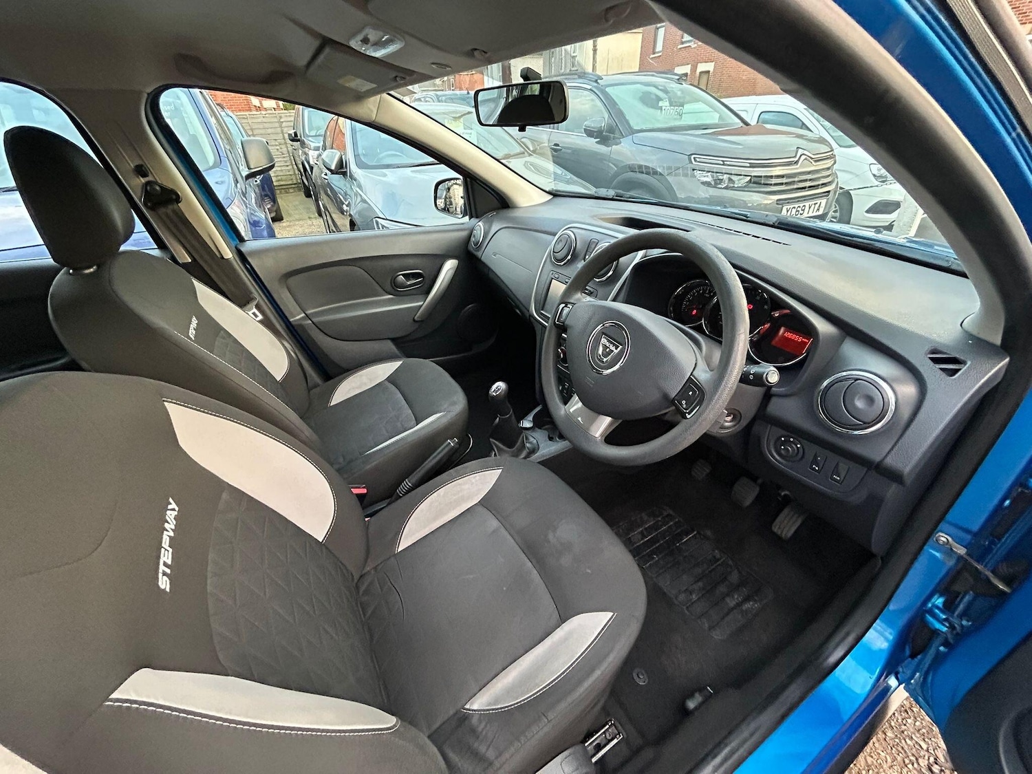 Used Dacia Sandero Stepway 2016 for sale - 76945973: Photo 9