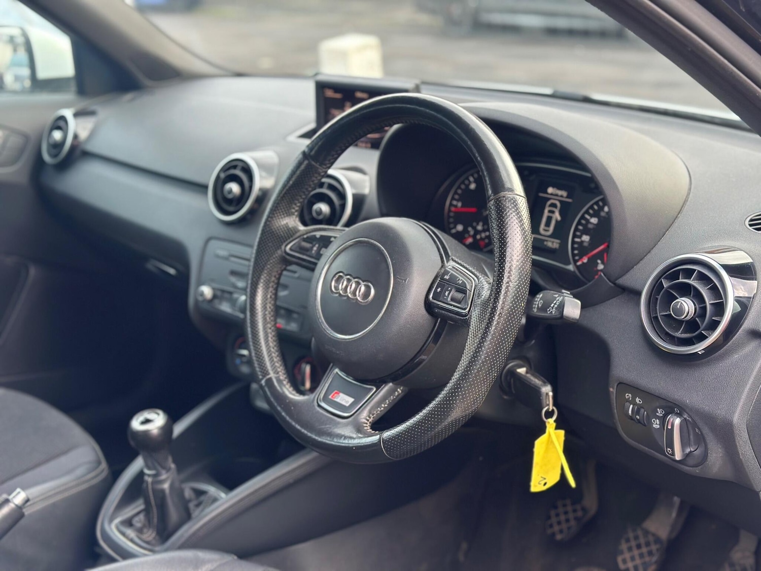 Used Audi A1 2012 for sale - 77565015: Photo 9