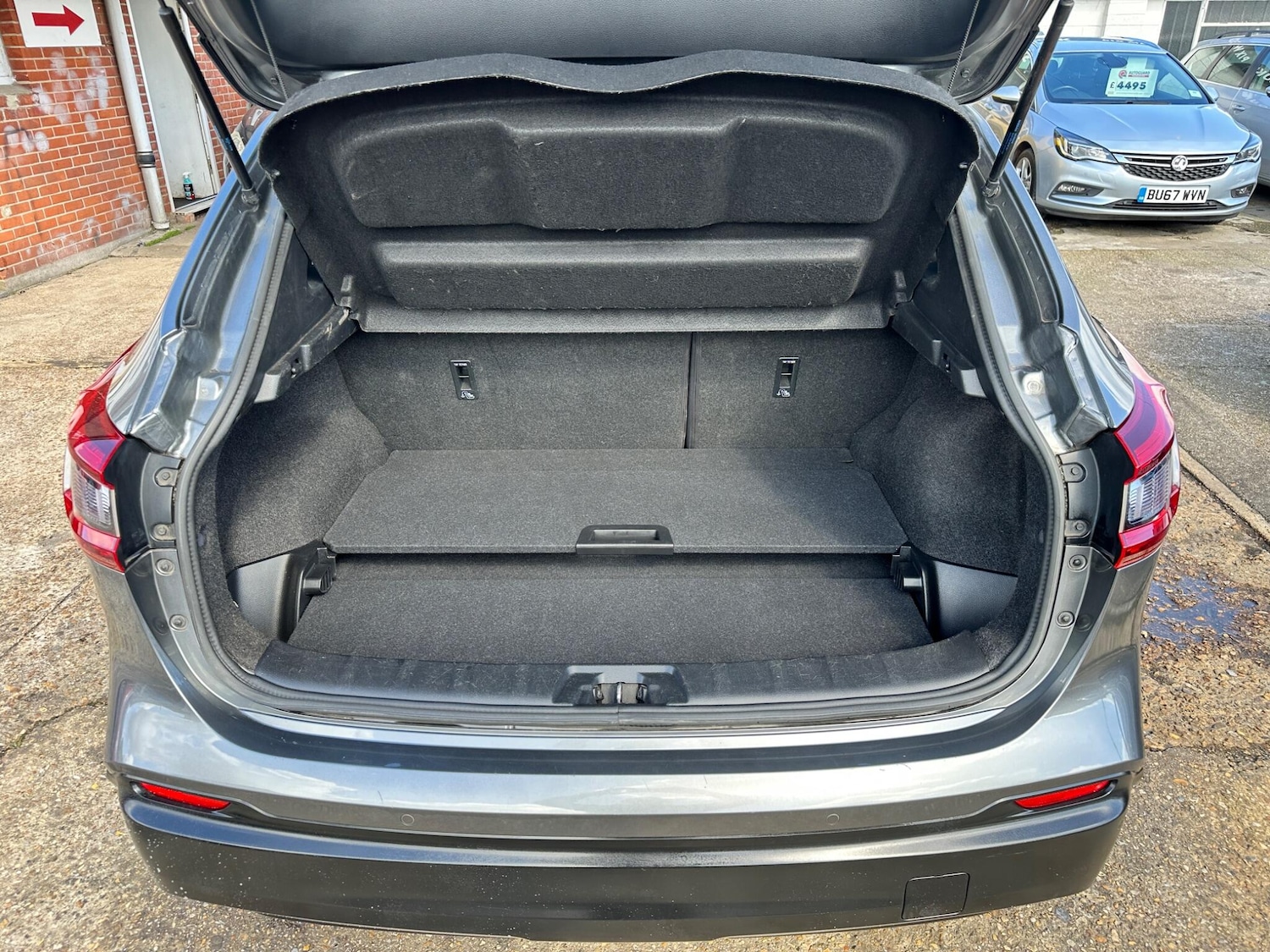 Used Nissan Qashqai 2017 for sale - 78020353: Photo 8