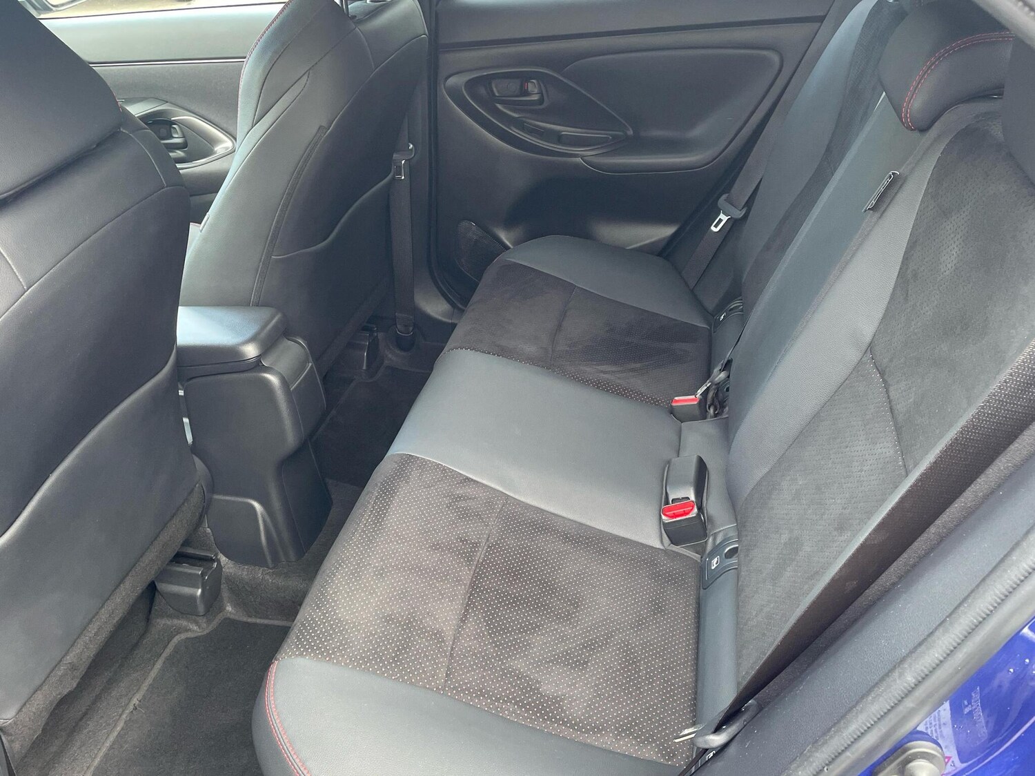 Used Toyota Yaris 2023 for sale - 76730603: Photo 12