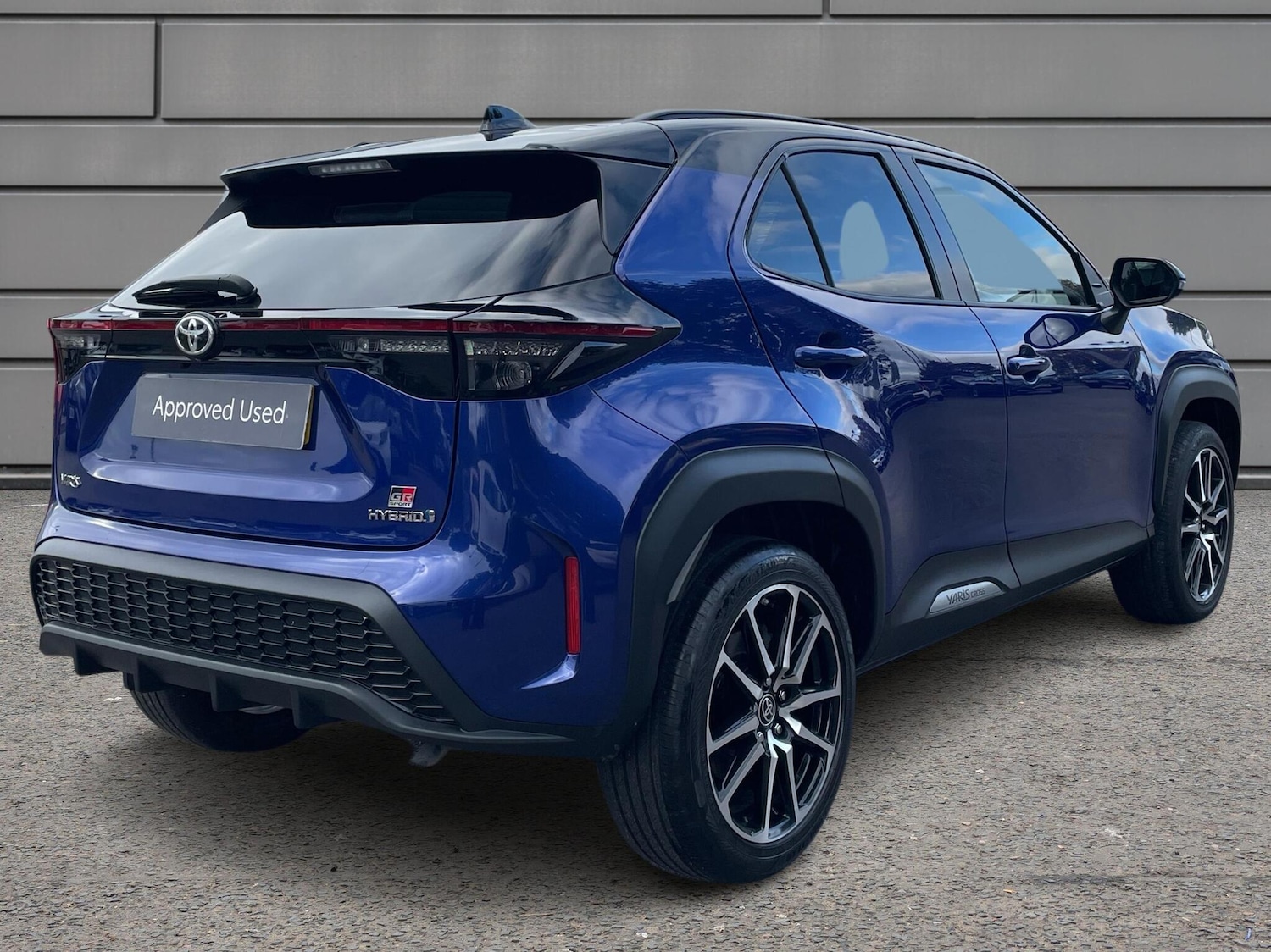 Used Toyota Yaris 2023 for sale - 76730603: Photo 2