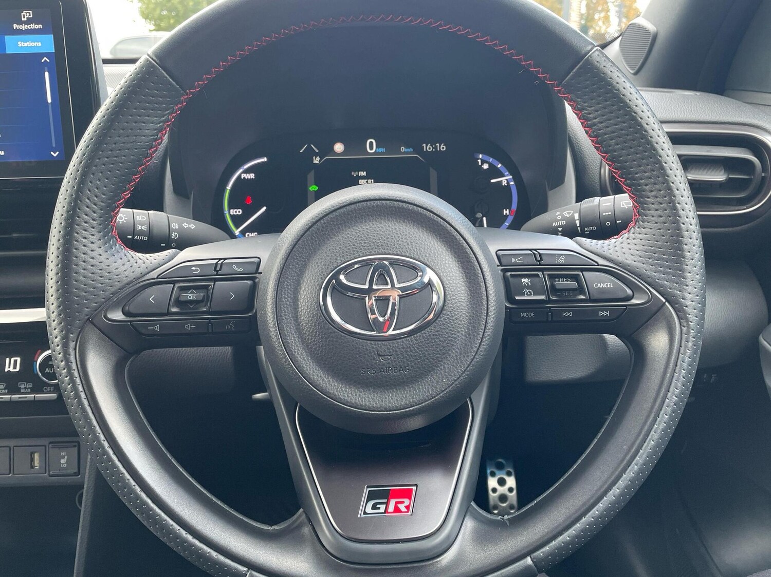 Used Toyota Yaris 2023 for sale - 76730603: Photo 8