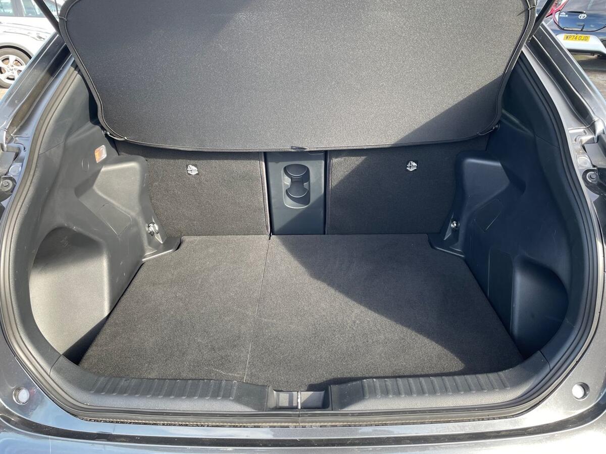 Used Toyota Yaris Cross 2025 for sale - 77725191: Photo 10