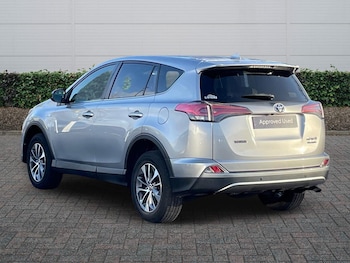 Used Toyota RAV4 2018 for sale - 76837723: Photo