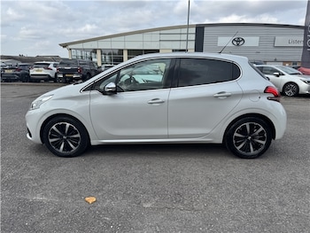 Used Peugeot 208 2017 for sale - 75636276: Photo