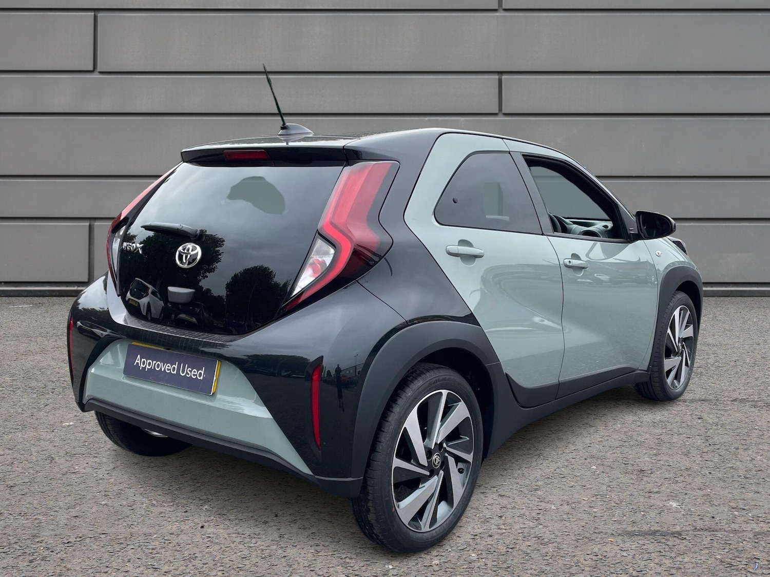 Used Toyota Aygo X 2025 for sale - 76730622: Photo 2