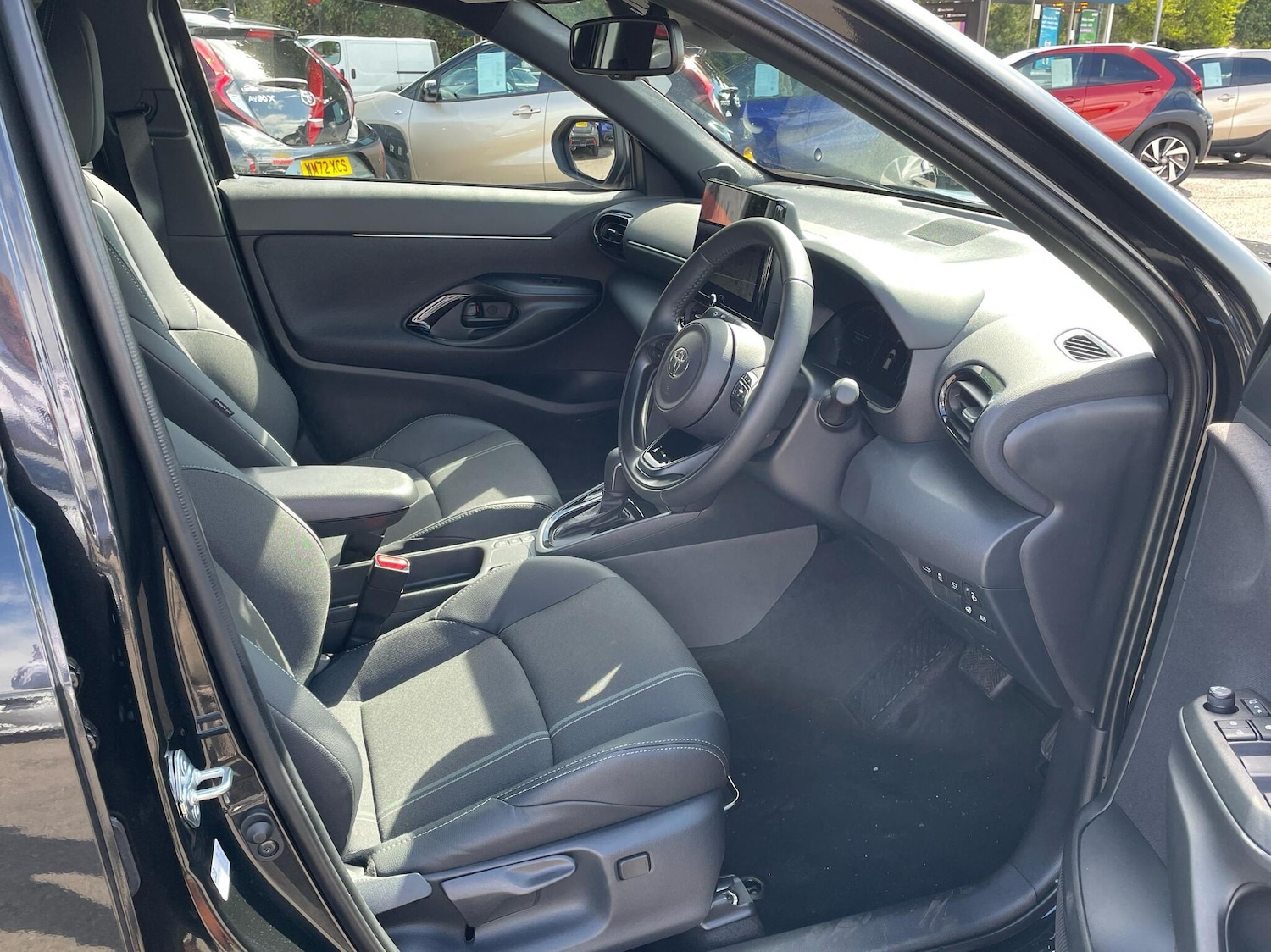 Used Toyota Yaris Cross 2025 for sale - 77013366: Photo 11