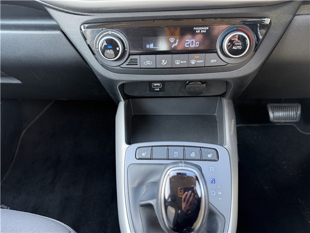 Used Hyundai i10 2021 for sale - 77193002: Photo 12