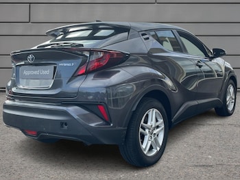Used Toyota C-HR 2022 for sale - 76003162: Photo