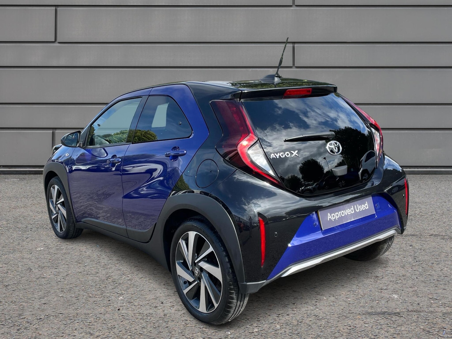 Vehicle 4
