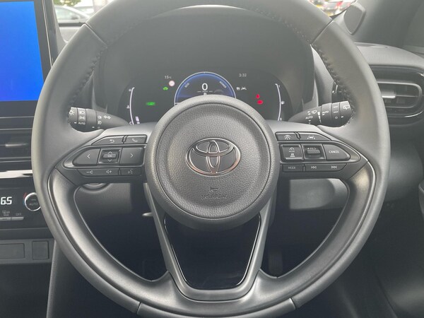 Used Toyota Yaris 2025 for sale - 76123853: Photo 8
