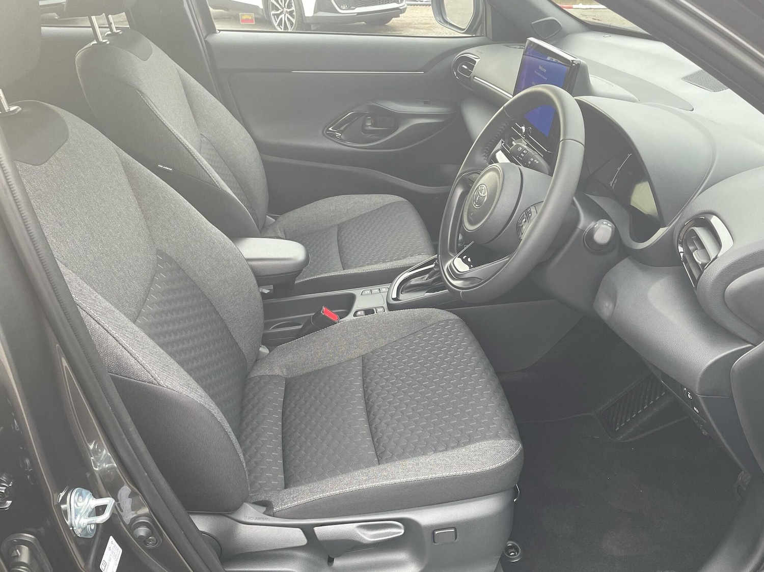 Used Toyota Yaris Cross 2025 for sale - 77176967: Photo 11