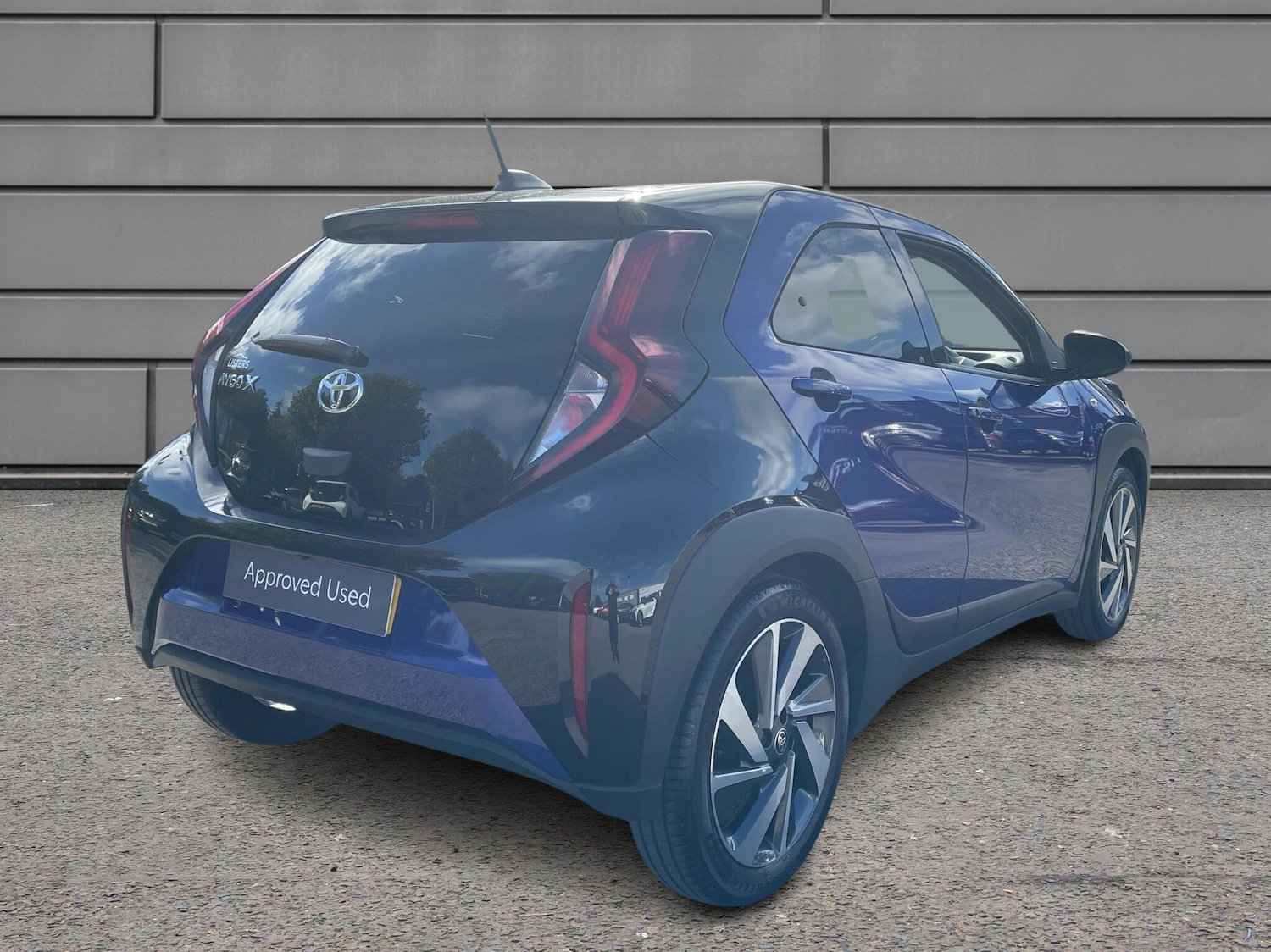 Used Toyota Aygo X 2024 for sale - 76730616: Photo 2