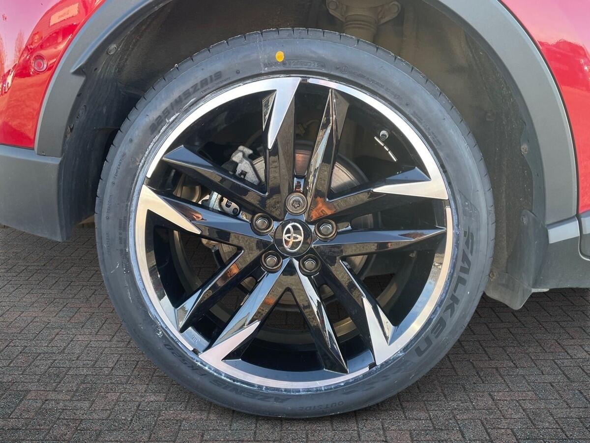 Used Toyota C-HR 2022 for sale - 76609235: Photo 5