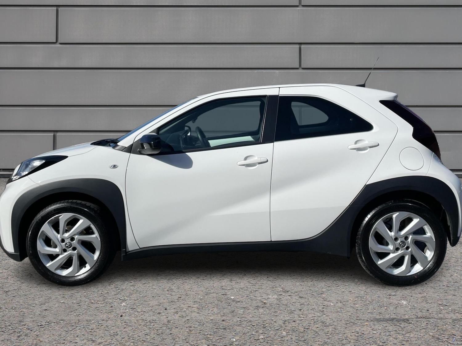 Used Toyota Aygo X 2024 for sale - 76111695: Photo 17