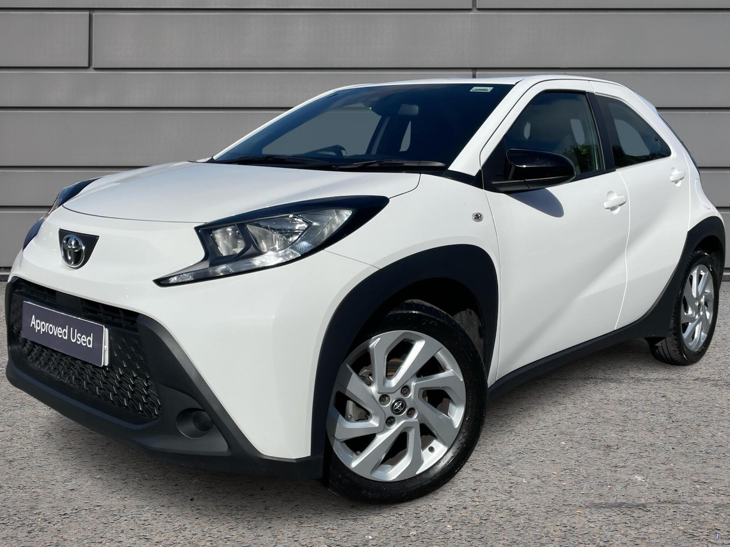 Used Toyota Aygo X 2024 for sale - 76111695: Photo 3