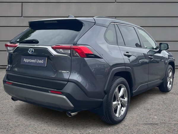Used Toyota RAV4 2020 for sale - 76180099: Photo 2