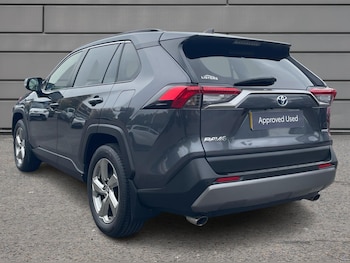 Used Toyota RAV4 2020 for sale - 76180099: Photo 4