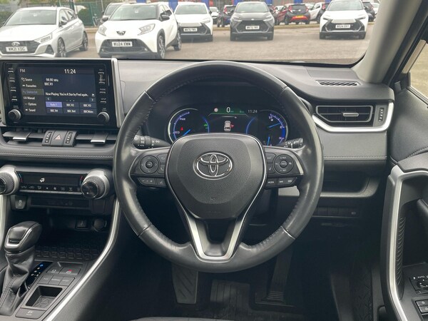 Used Toyota RAV4 2020 for sale - 76180099: Photo 6