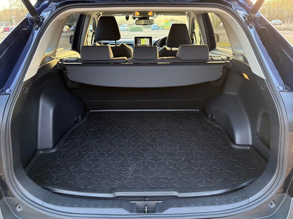 Used Toyota RAV4 2021 for sale - 77013648: Photo 10