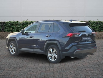 Used Toyota RAV4 2021 for sale - 77013648: Photo