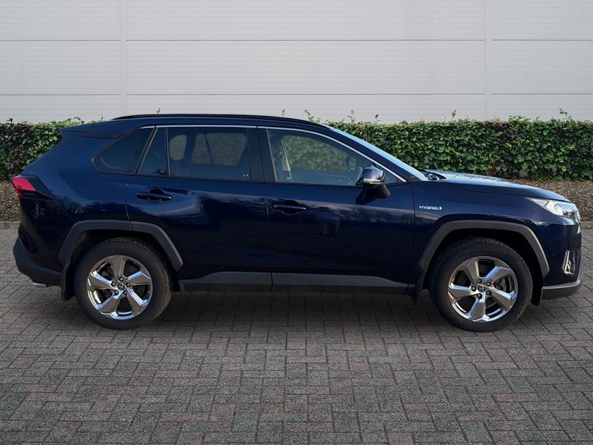 Used Toyota RAV4 2021 for sale - 77013648: Photo 5