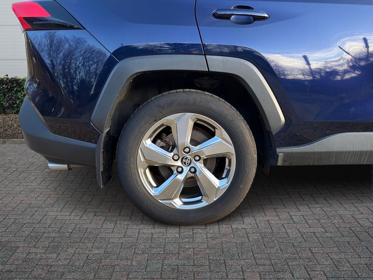 Used Toyota RAV4 2021 for sale - 77013648: Photo 6