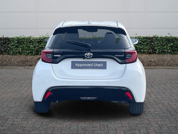 Used Toyota Yaris 2023 for sale - 77539448: Photo