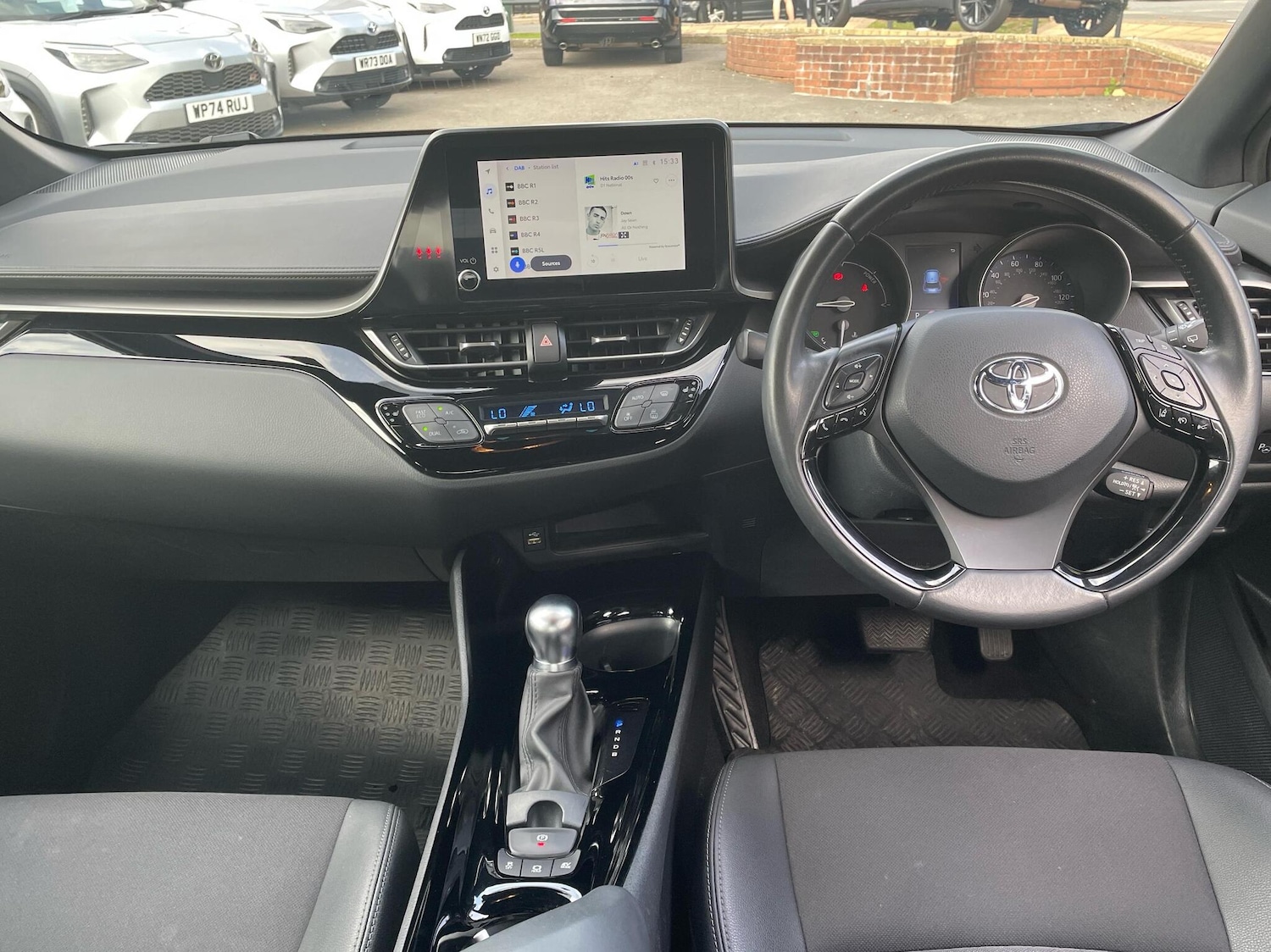 Used Toyota C-HR 2023 for sale - 76110682: Photo 5