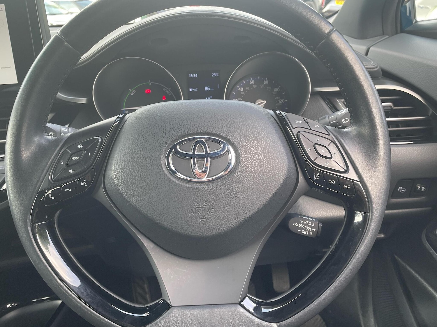 Used Toyota C-HR 2023 for sale - 76110682: Photo 8