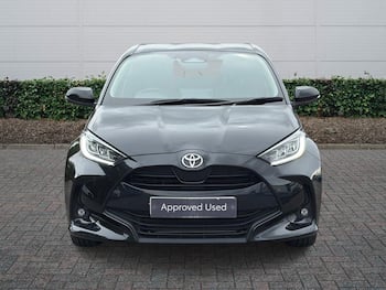 Used Toyota Yaris 2024 for sale - 79699690: Photo