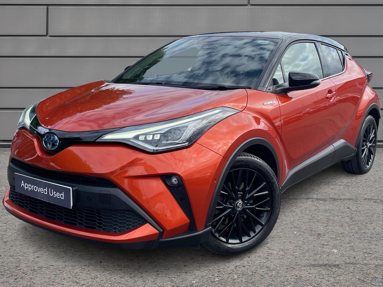 Used Toyota C-HR 2021 for sale - 76111165: Photo 3