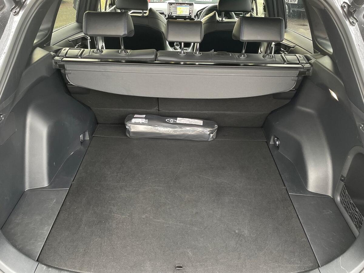 Used Toyota RAV4 2022 for sale - 77177409: Photo 10